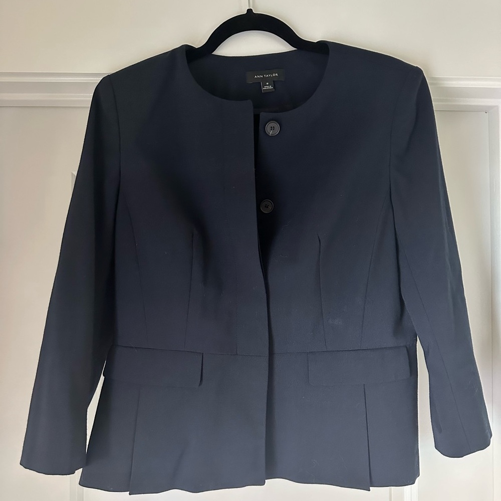 Ann Taylor Crop Fit Flare Blazer